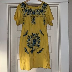 Vintage Mexican embroidered dress